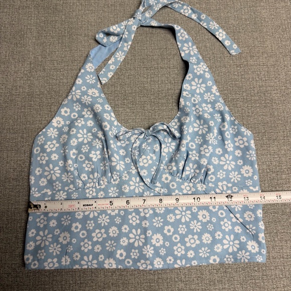 Hollister Blue Floral Smocked Halter Crop Top - Picture 5 of 6